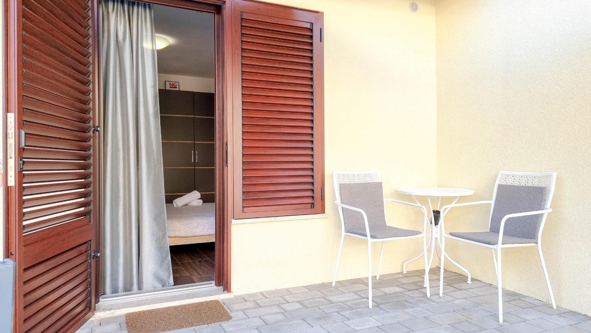Guest House Fiore Novigrad Istria Esterno foto
